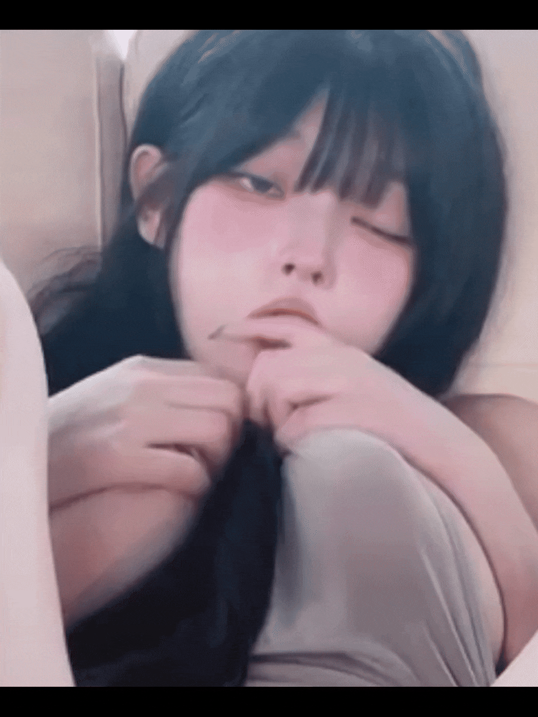 팬트리 맥심모델 유디 신작 M자 뒤태