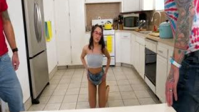 1000Facials Isabella Nice How Many Dicks Did You Suck This Week
