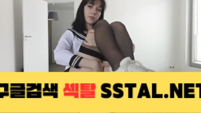 여자아이의 학생 누이 공개 영화