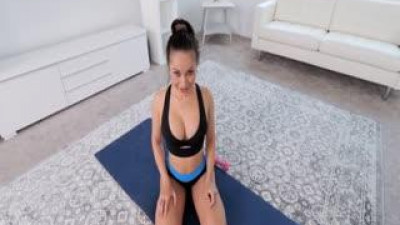 Horny MILF Anna Kuznetsova Has Passionate Sex On Yoga Mat